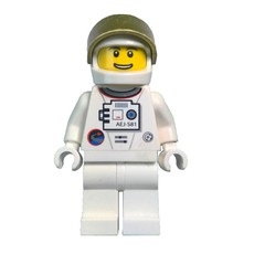 Astronaut - White Torso and Legs, Gold Visor, Male, Smile (fig-009229)