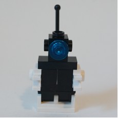 Futuron Droid - Black and White (fig-010415)