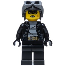 Clara the Criminal with Goggles (fig-010849)