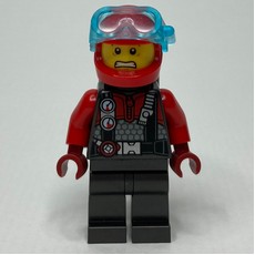 Diver - Pearl Dark Grey Torso, Legs, Black Airtanks, Red Helmet (fig-011584)
