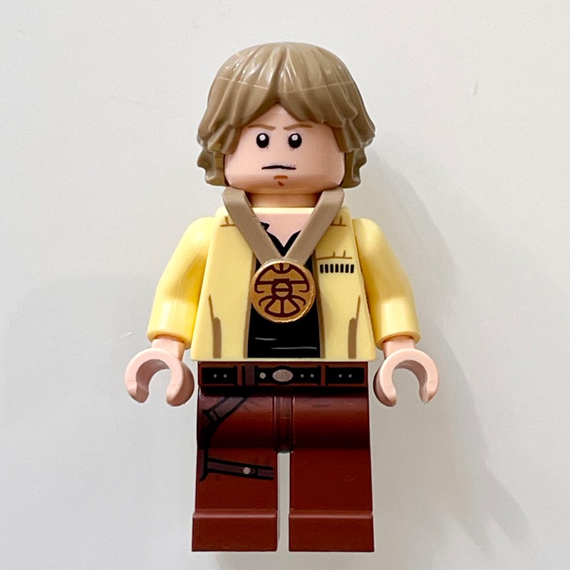 Lego luke 2025 skywalker with medal