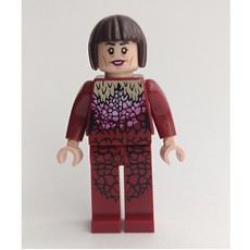 Madame Maxime, Dark Red Legs (fig-015102)
