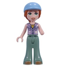 Autumn - Lavender Top, Sand Green Pants, Helmet (fig-015764)