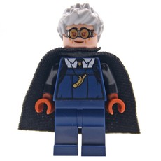 Madame Hooch, Dark Blue Outfit (19888 Cape) (fig-015894)
