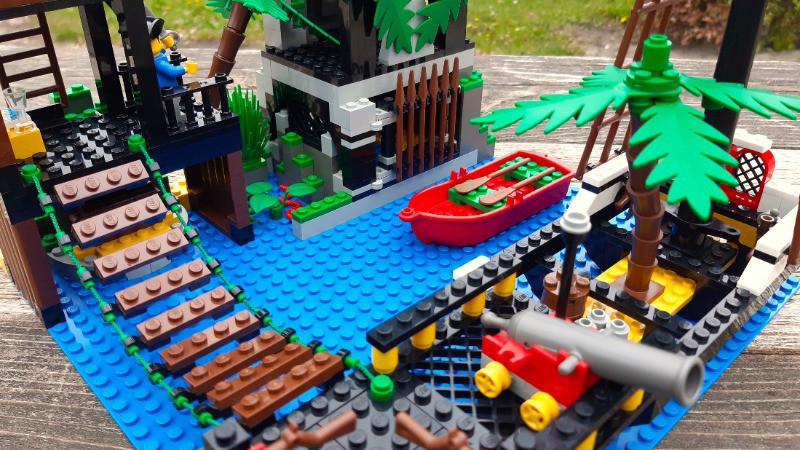 LEGO MOC Perilous Pitfall Remake by BenjaminsBay | Rebrickable - Build ...