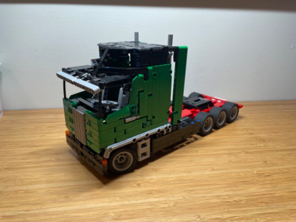 LEGO MOC Kenworth K100 from eurobricks by LegoLounge Rebrickable