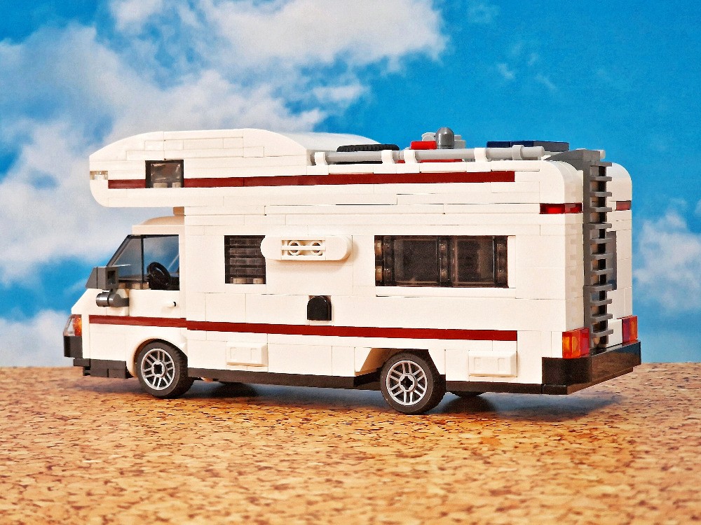 LEGO MOC-227650 CamperVan by nevertooold68 | Rebrickable - Build with LEGO