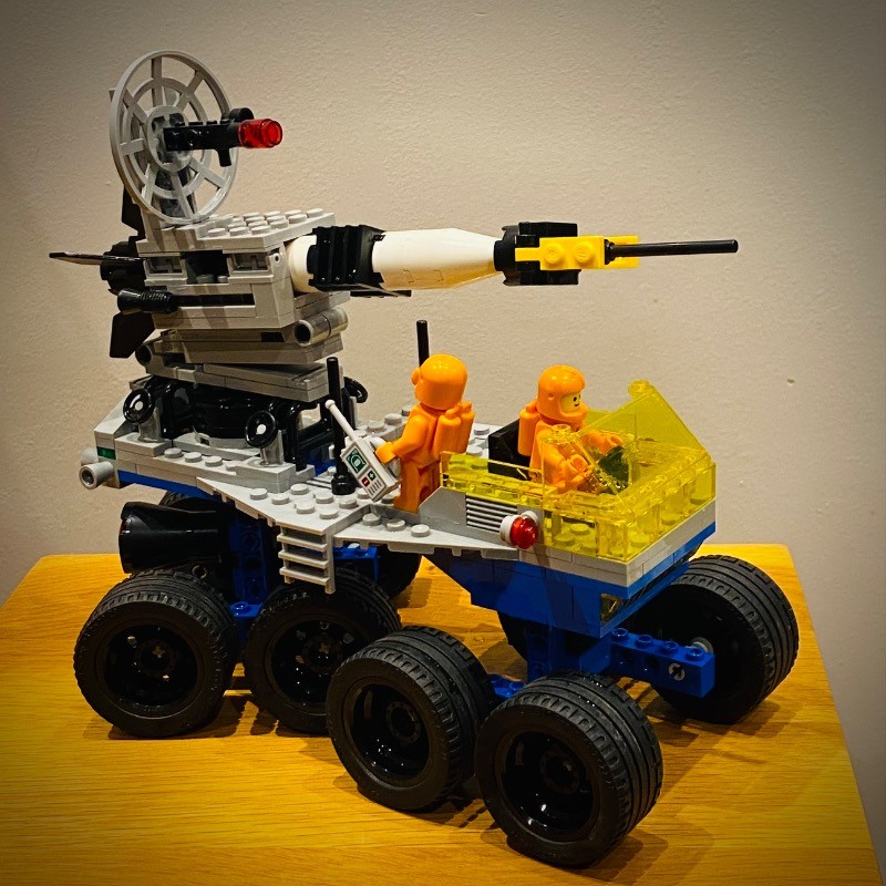 LEGO MOC-206109 Classic Space Reimagined: Mobile Rocket Transport 6950 ...