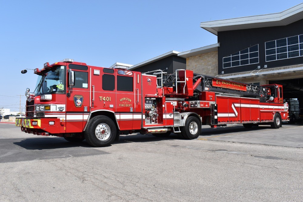 LEGO MOC-242542 2023 Pierce Quantum Tiller Ladder Fire Truck El paso ...