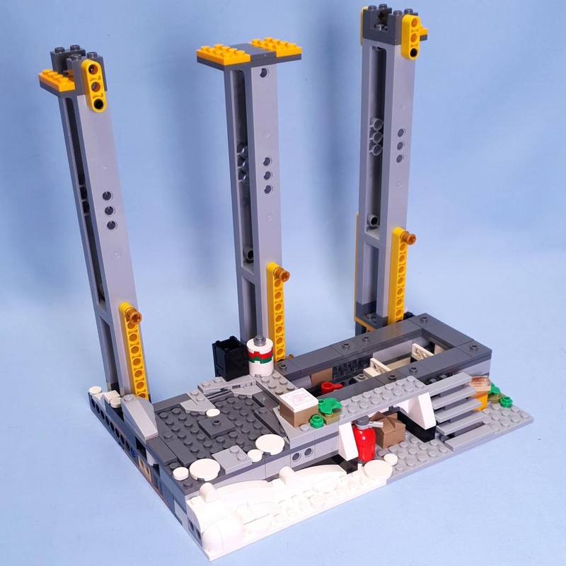 Review: 80054-1- Megapolis City 5th Anniversary | Rebrickable