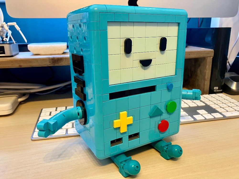 LEGO MOC-263478 BMO from Adventure Time by enfurnoh | Rebrickable