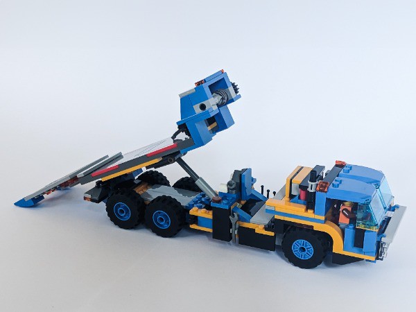 LEGO MOC Tow truck with moving flatbed and tailgate by foolsgoldsfish ...