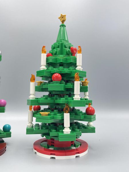 LEGO 40573 Christmas Tree – the Blocks review – Blocks – the monthly LEGO  magazine for fans