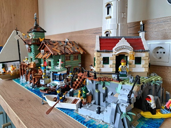 LEGO MOC-134905 Lighthouse at the Fishing Store by TOB1bricks ...