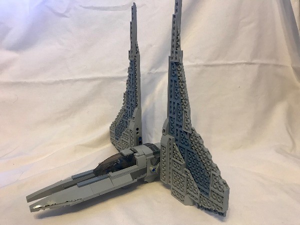 LEGO MOC-144496 Bo-Katan's Mandalorian Kom'rk Class Gauntlet Fighter by ...