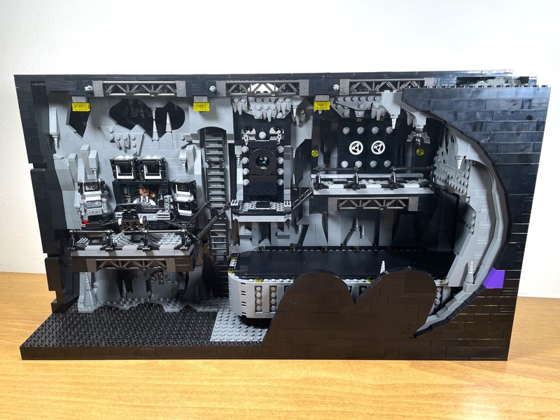 Review: 76252-1 - Batcave Shadowbox | Rebrickable - Build with LEGO