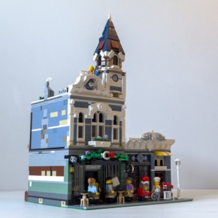LEGO MOC Clock Cafe - Lego 10255 Assembly Square Alternate