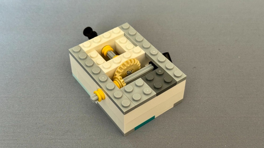 LEGO MOC-226751 Rotating Minifigure Presentation Stage With ...