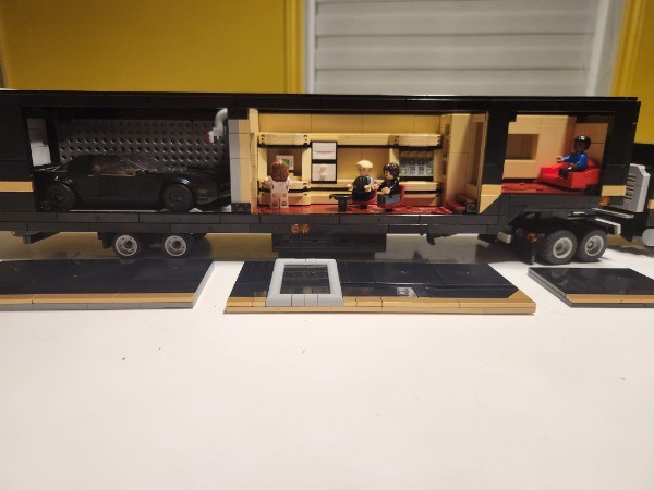 LEGO MOC-133060 Knight Rider Mobile Command Center by Maiku__san ...