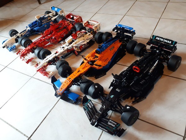 LEGO Set 8674-1 Ferrari F1 Racer 1:8 (2006 Racers > Ferrari ...