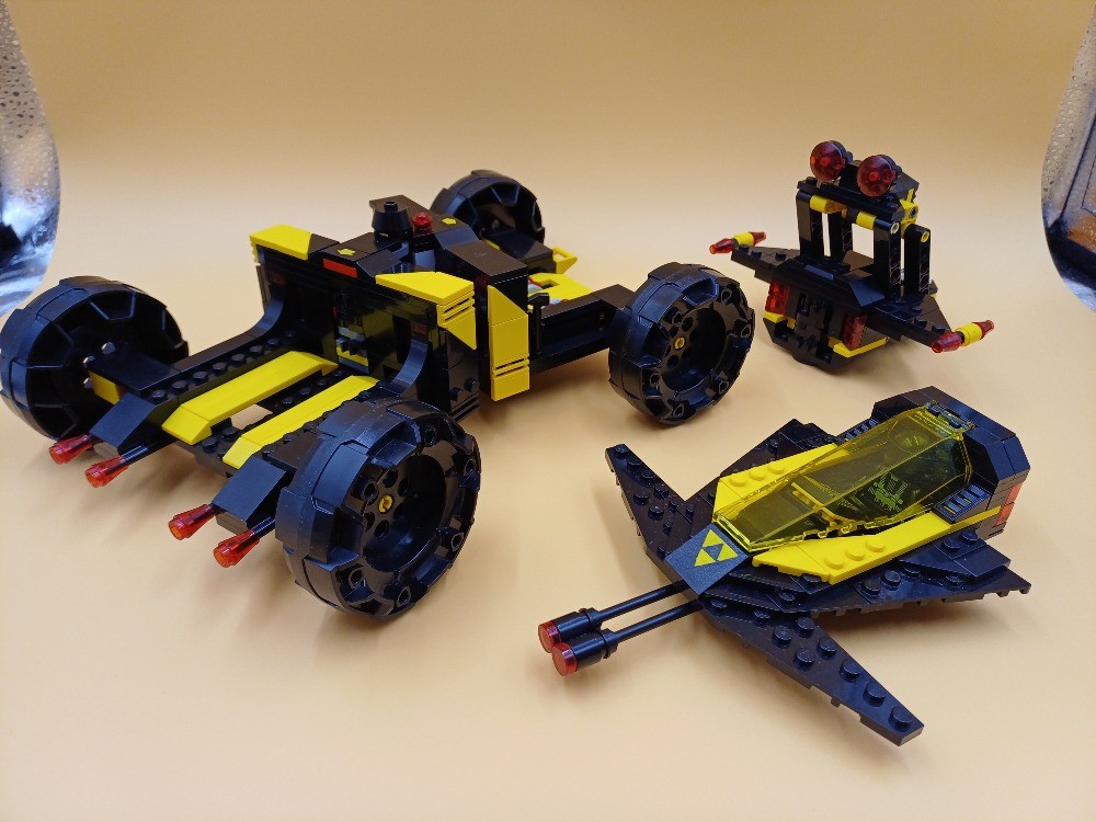 LEGO MOC-254404 Blacktron I - Battrax - Remake by Kaelfros ...