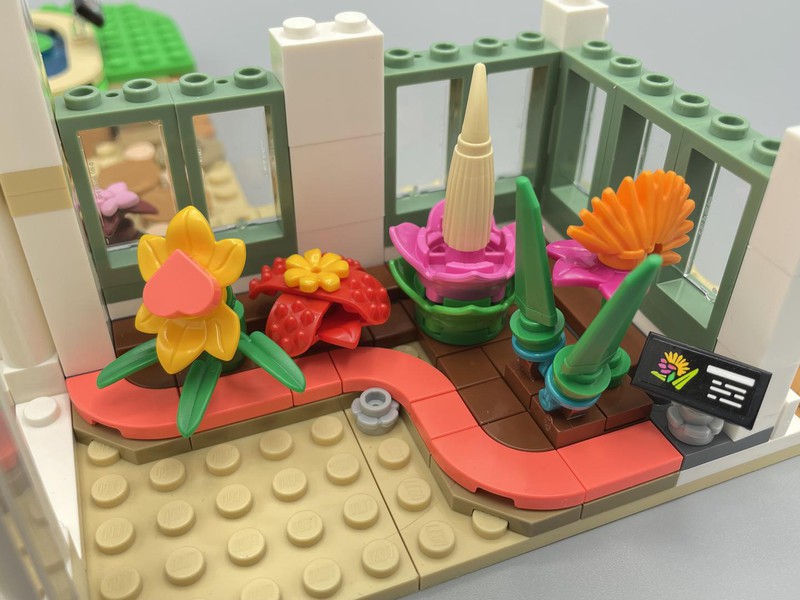 Custom Design MOC LEGO® Flowers in a Pot Plants City Garden Landscape  Accessories for Minifigure Accessories for LEGO Friends 