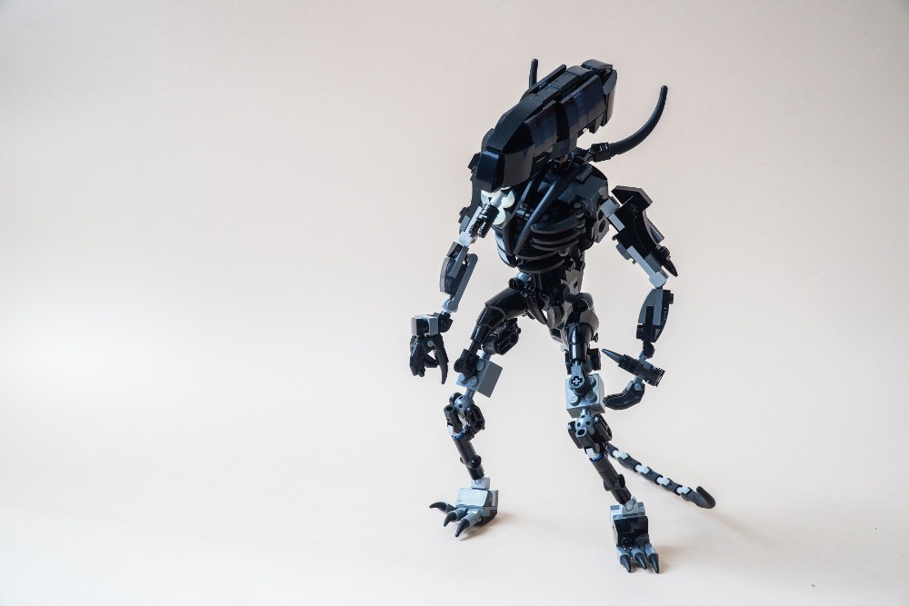 LEGO MOC-258604 Alien Xenomorph - Alt build 76458 Thestral Family – Sci ...