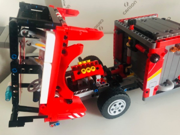 LEGO MOC-203427 42098: Ladder Truck by MattBuildz | Rebrickable - Build ...