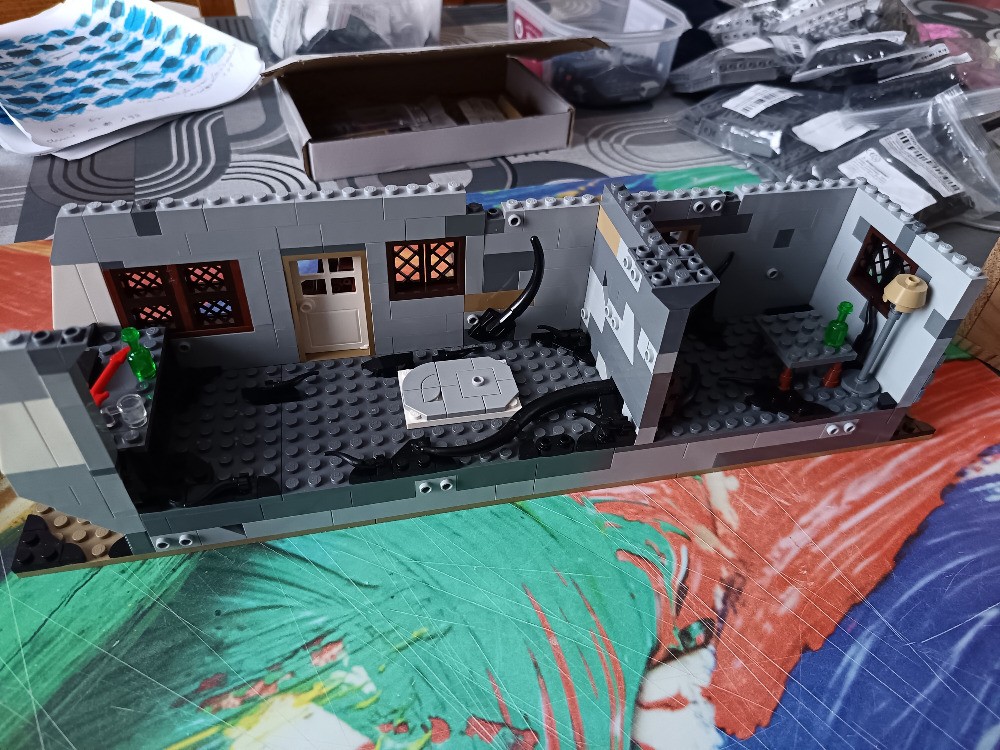 LEGO MOC-250117 UPSIDE DOWN : One Last Note by BRICK_MIND | Rebrickable ...