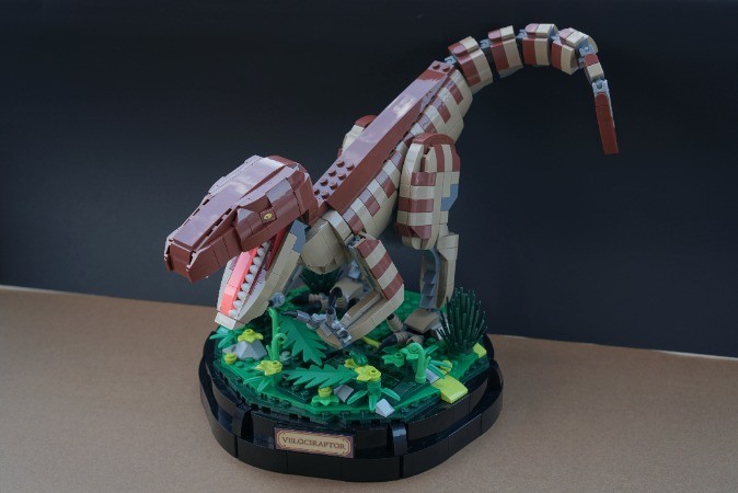 LEGO MOC-175051 Velociraptor Statue by hasskabal | Rebrickable - Build ...