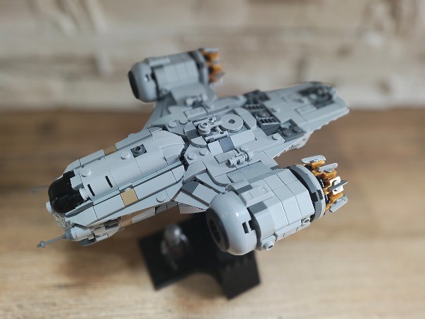 LEGO MOC-183462 Razor Crest - Starship Collection (Midi scale) by ...