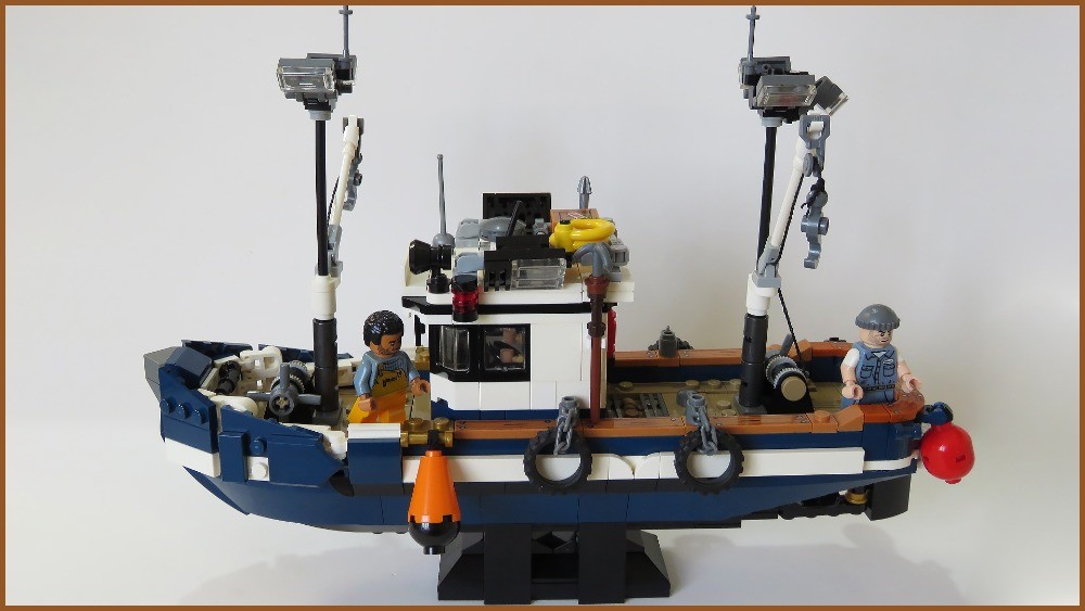 LEGO MOC Fishing Boat by Darcanj - Brickaholic | Rebrickable - Build ...