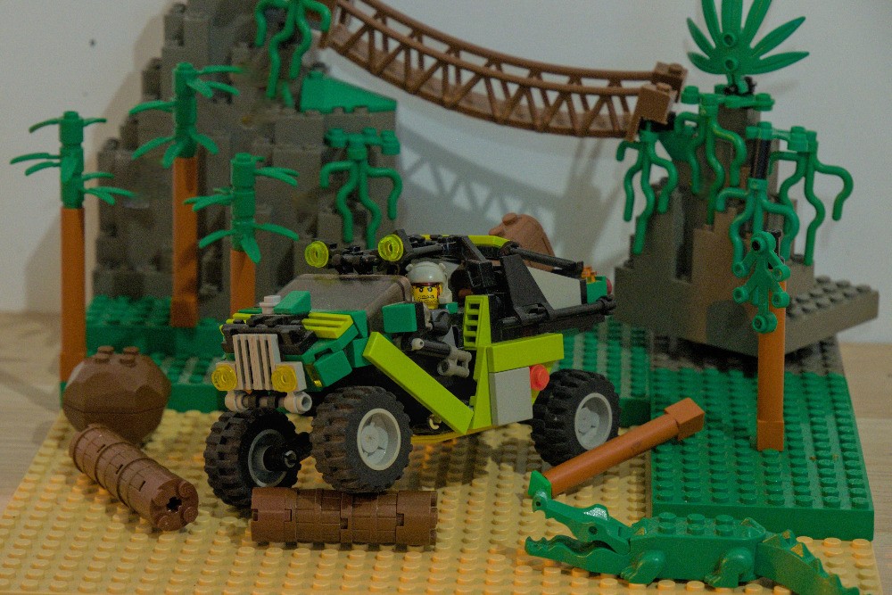 LEGO MOC-251627 Pathfinder Rover by vikbrick | Rebrickable - Build with ...