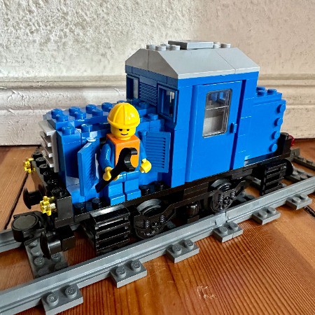 LEGO MOC RC Electric Diesel Locomotive 7760 | Shunter Train ...