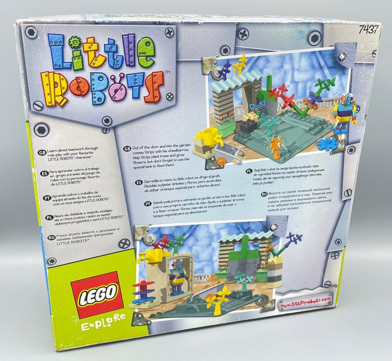 Into the Archives: 7437-1 - Gardening with Stripy | Rebrickable