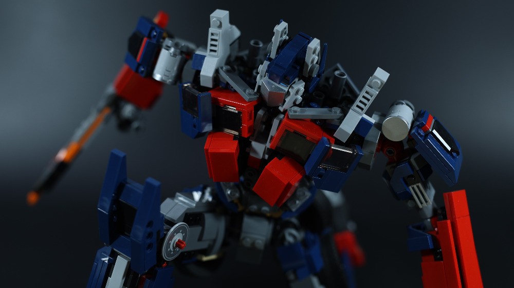 LEGO MOC-245888 LEGO Optimus Prime (Alternate Build 10302 + 71821) by ...