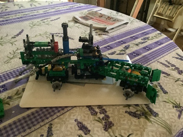LEGO MOC-175132 42157 John Deere 4940 Sprayer by lars_4444 ...