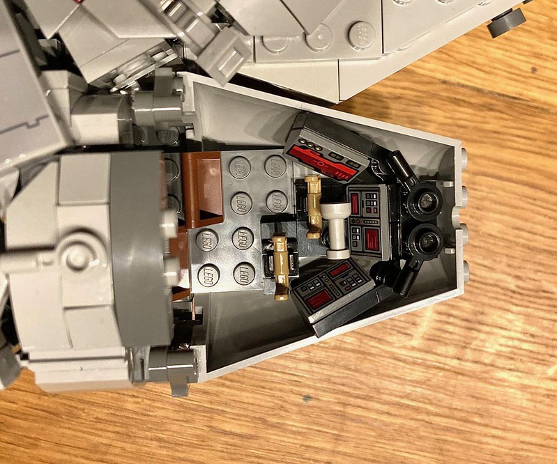 Review: Lego Star Wars Faucon Millenium (75257) - Movie Objects