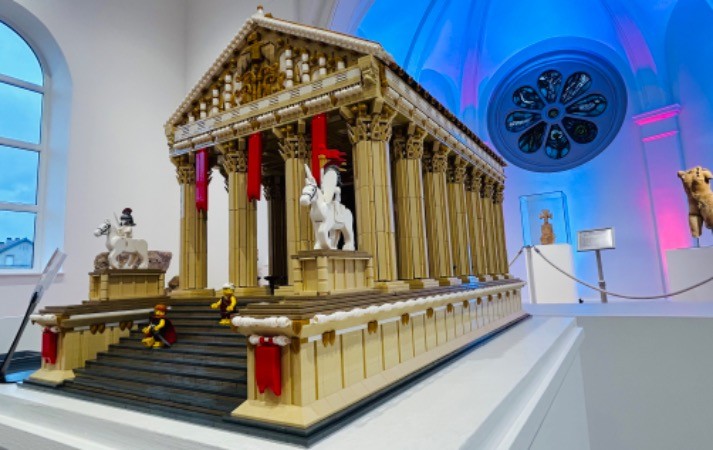 LEGO MOC-136729 Ancient Roman Temple by Sir Perceval | Rebrickable ...