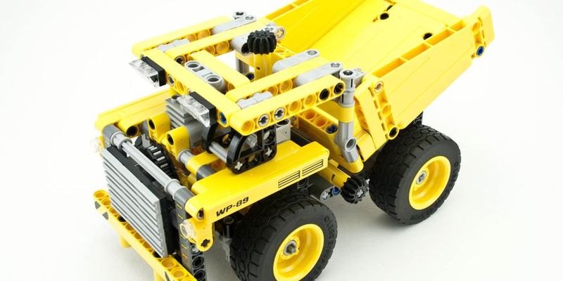Review 42035 Mining Truck | Rebrickable - Build with
