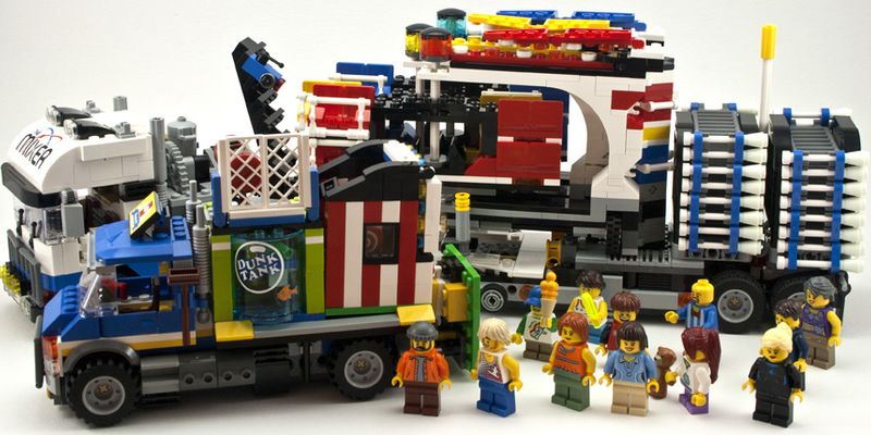 Review - 10244 Fairground Mixer | Rebrickable - Build with LEGO