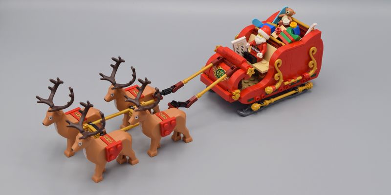 Review: 40499-1 - Santa's | - Build with
