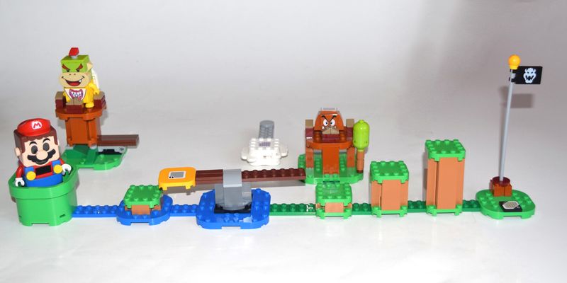 Review: 71360-1 - Adventures with Mario Starter Course