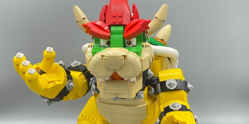 Bowser Is Now a Massive 2,807-Piece LEGO Mario Kit
