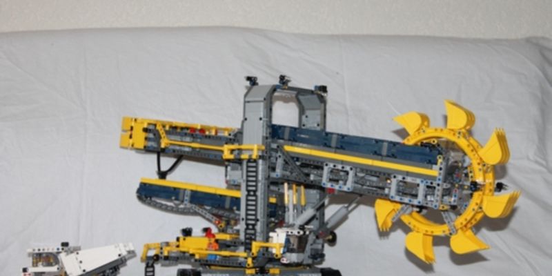 Review - LEGO 42055 Wheel Excavator | Rebrickable Build with LEGO
