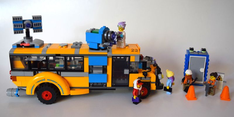 LEGO Hidden Side Paranormal Intercept Bus 3000 70423 AR Building