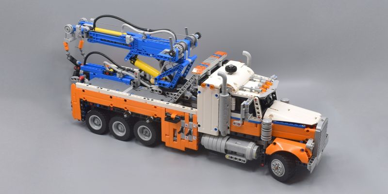 42128-1 Heavy Duty Truck | Rebrickable - with LEGO
