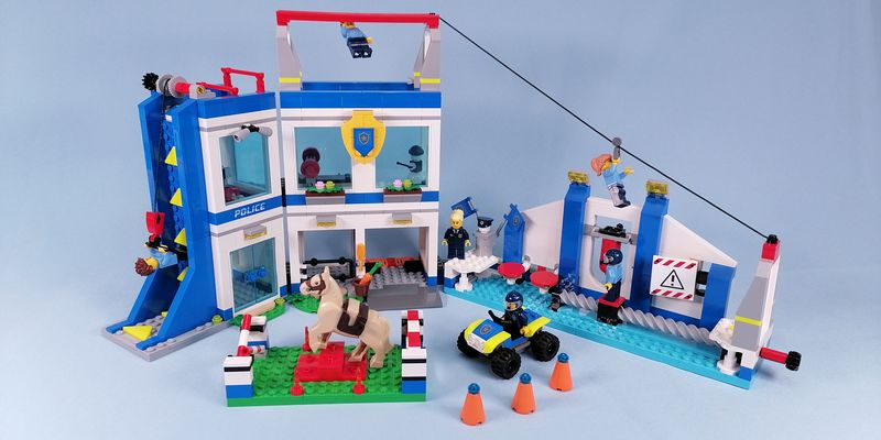 LEGO City 60372 Police Training Academy review