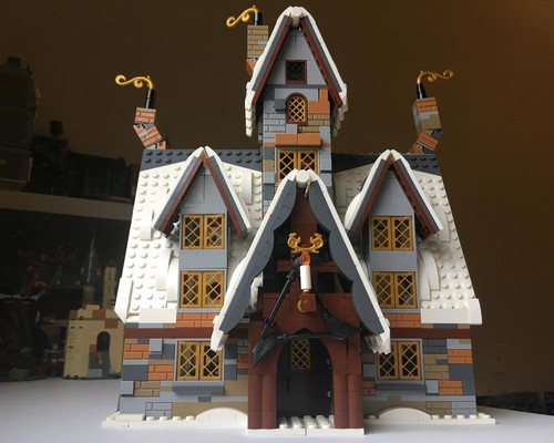 LEGO MOC The Three Broomsticks (Hogsmeade Winter Village) by ...